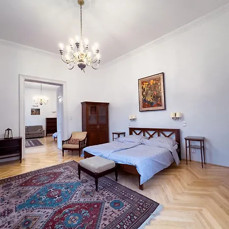 Buda Castle View Grand Apartment Budapest Exterior photo