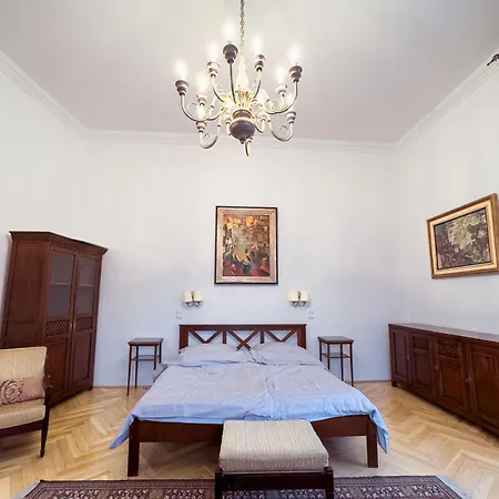 Buda Castle View Grand Apartment Budapest Exterior photo