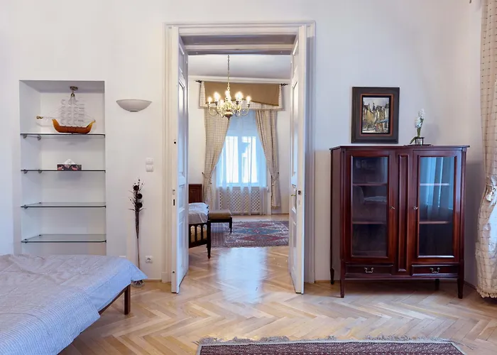 Buda Castle View Grand Apartment