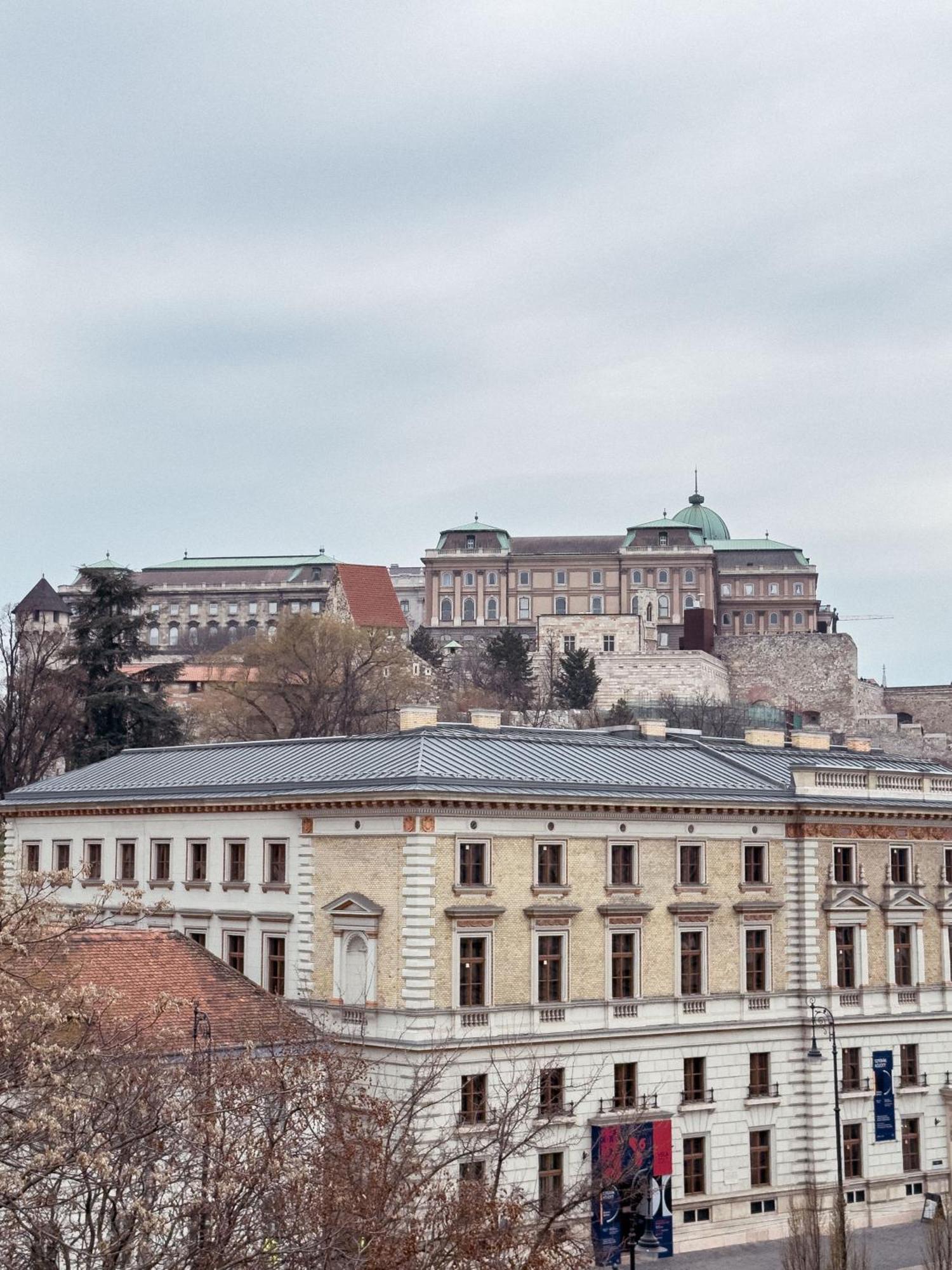 Buda Castle View Grand Apartment